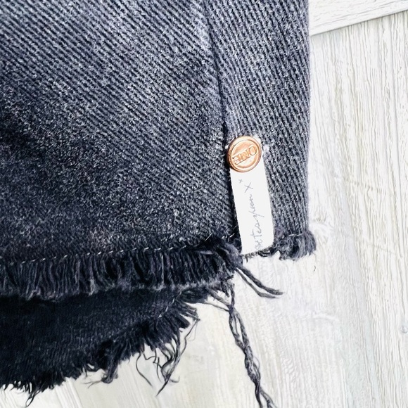 One Teaspoon Distressed Denim Skirt - Picture 7 of 11